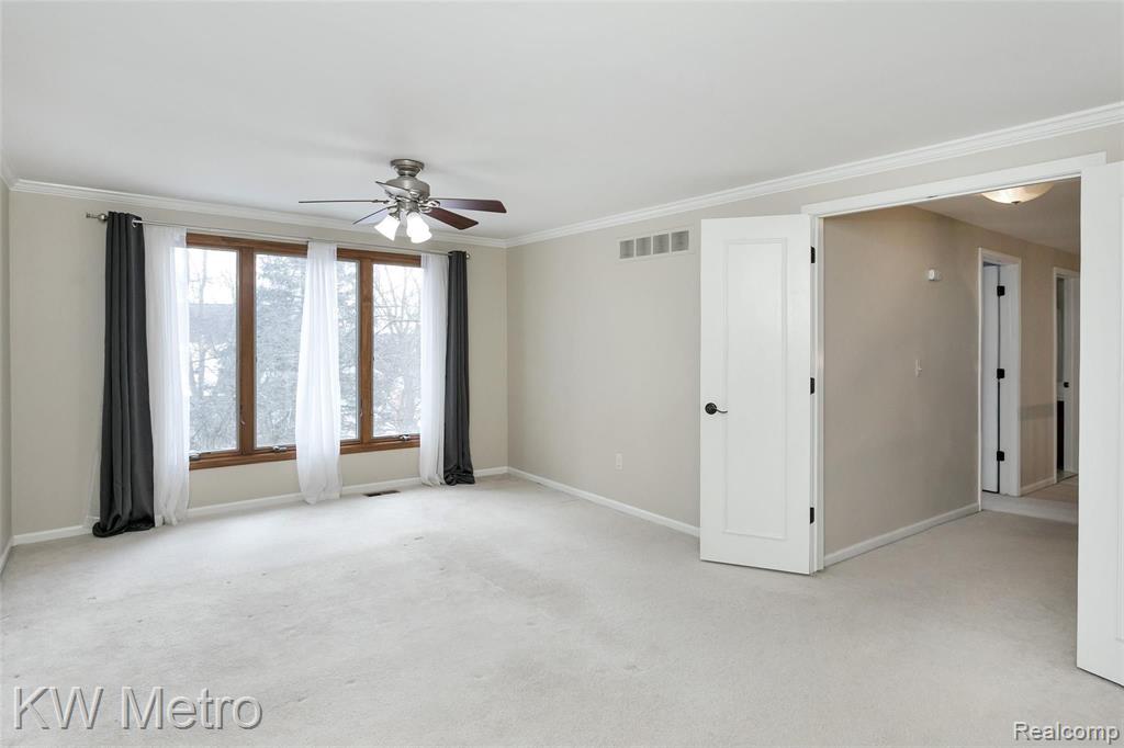 42309 Waterfall Road Northville, MI 48168 - Photo 24 of 58