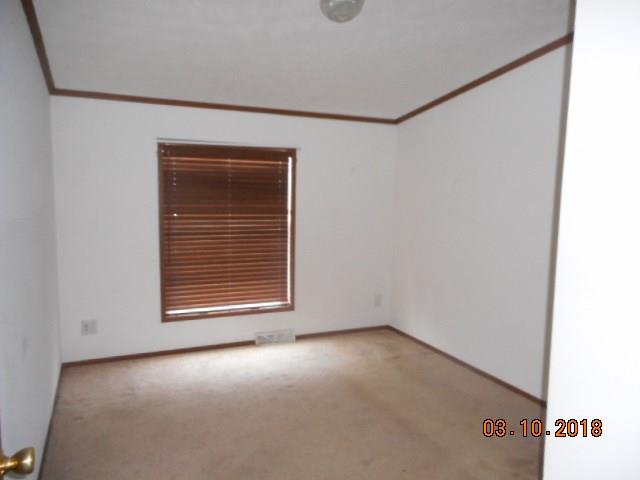 895 Robbins Station Road North Huntingdon, PA 15642 - Photo 9 of 10 Gallery Image 9