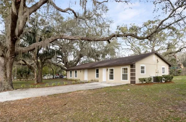 $270,000 | 210 Pearl Street, Mascotte, FL 34753