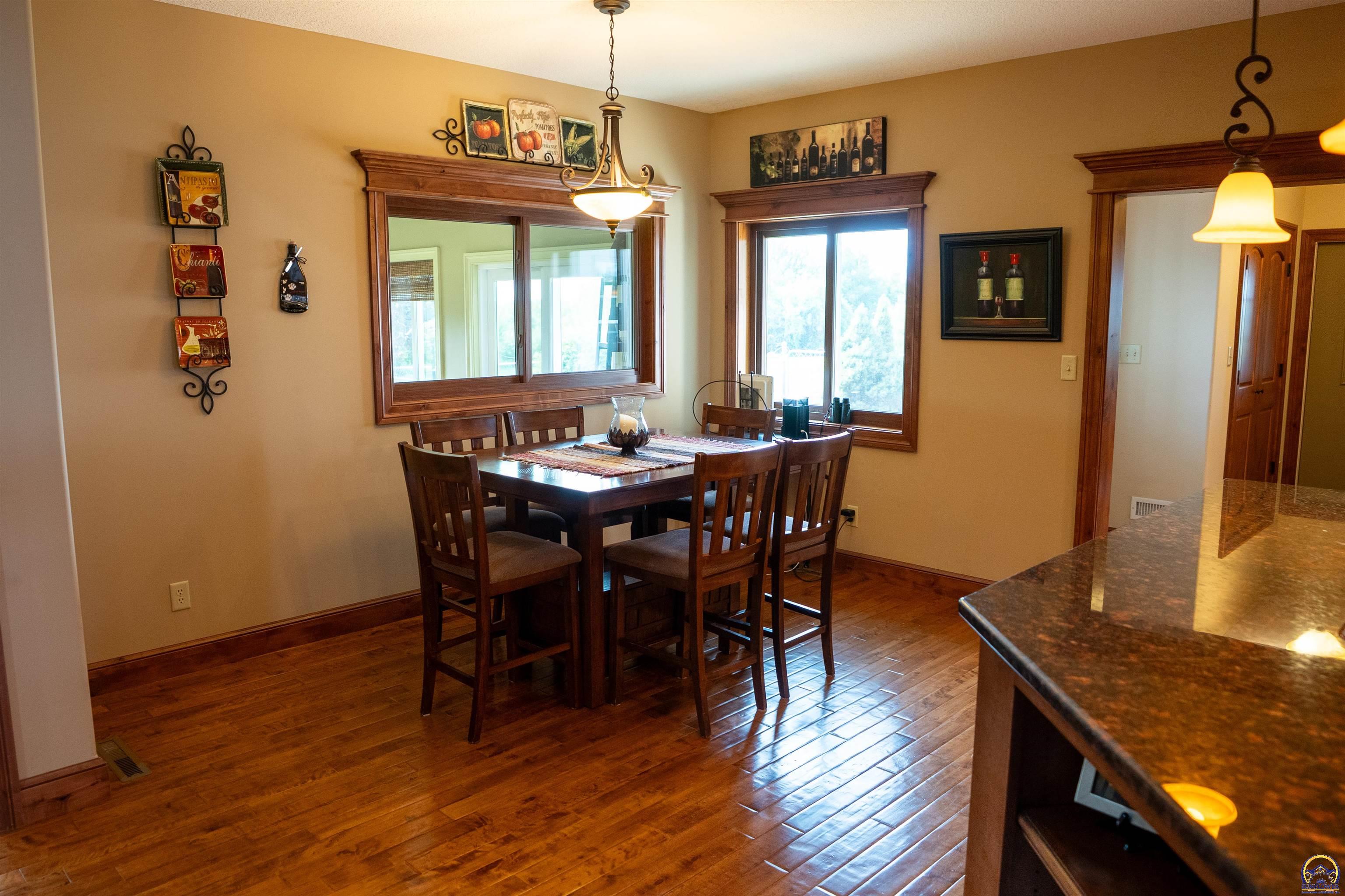 11301 South Croco Road Berryton, KS 66409 - Photo 27 of 99 Gallery Image 27