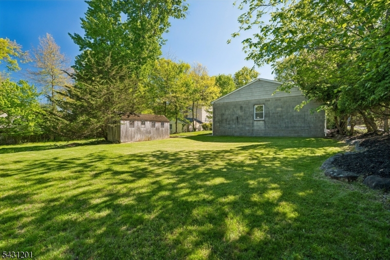 186 West Northfield Road Livingston, NJ 07039 - Photo 29 of 35
