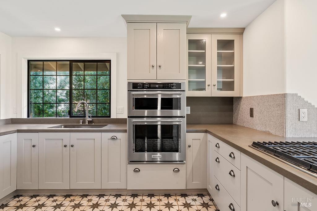 549 Catherine Court Santa Rosa, CA 95409 - Photo 19 of 58