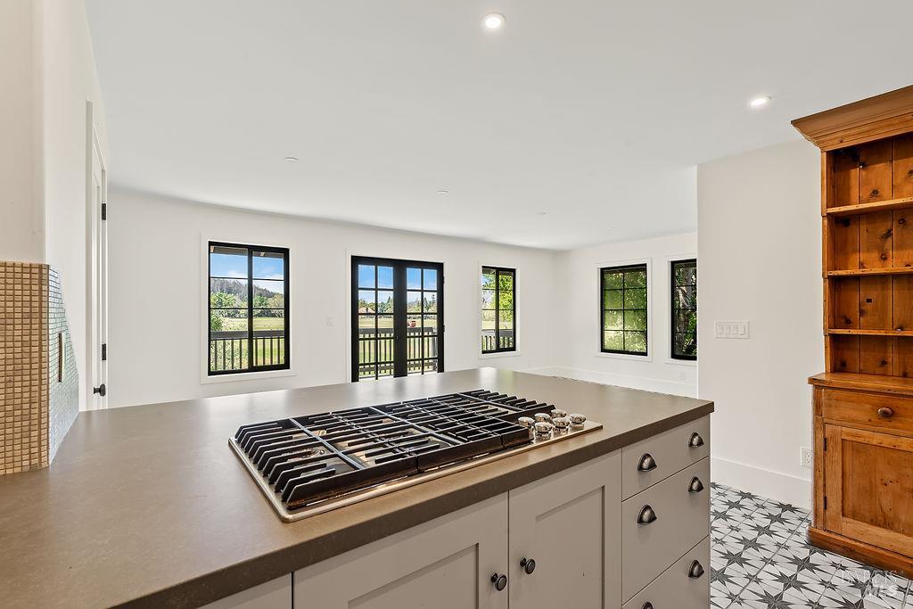 549 Catherine Court Santa Rosa, CA 95409 - Photo 20 of 58