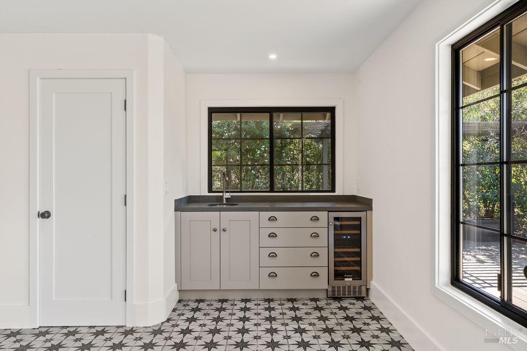 549 Catherine Court Santa Rosa, CA 95409 - Photo 23 of 58