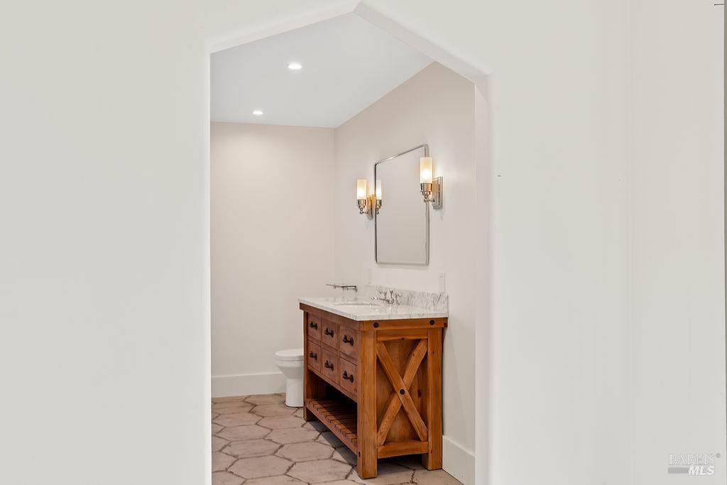 549 Catherine Court Santa Rosa, CA 95409 - Photo 43 of 58 PRIMARY BATHROOM