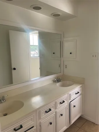 $2,100 | 17719 Cassina Drive, Spring, TX 77388