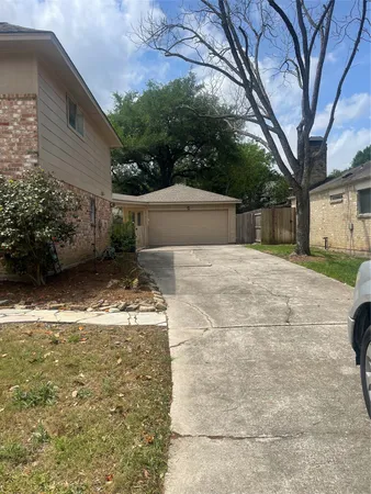 $2,100 | 17719 Cassina Drive, Spring, TX 77388