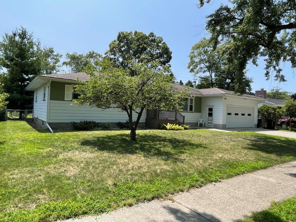1433 Cornell Road Muskegon, MI 49441 - Photo 4 of 35 Front