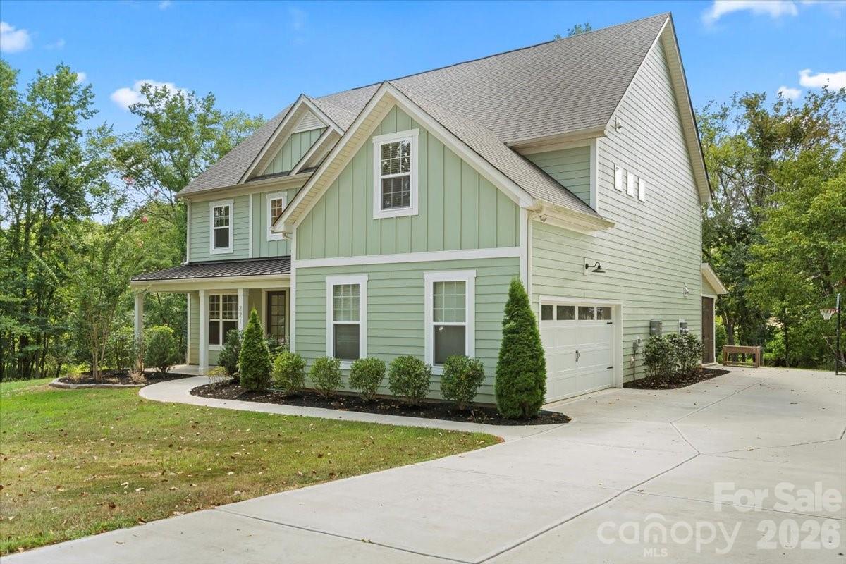 221 Burree Road Clover, SC 29710 - Photo 2 of 42