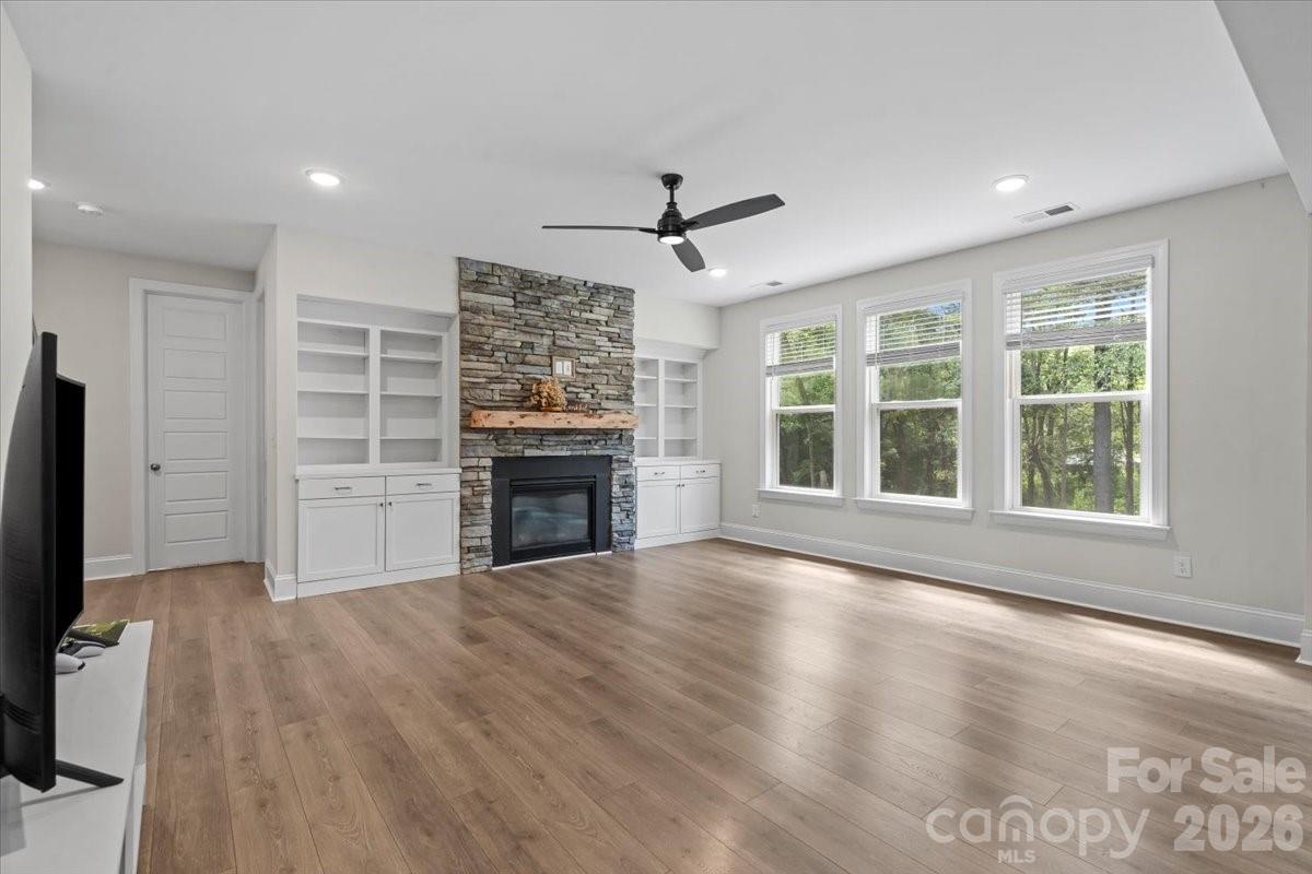 221 Burree Road Clover, SC 29710 - Photo 7 of 42