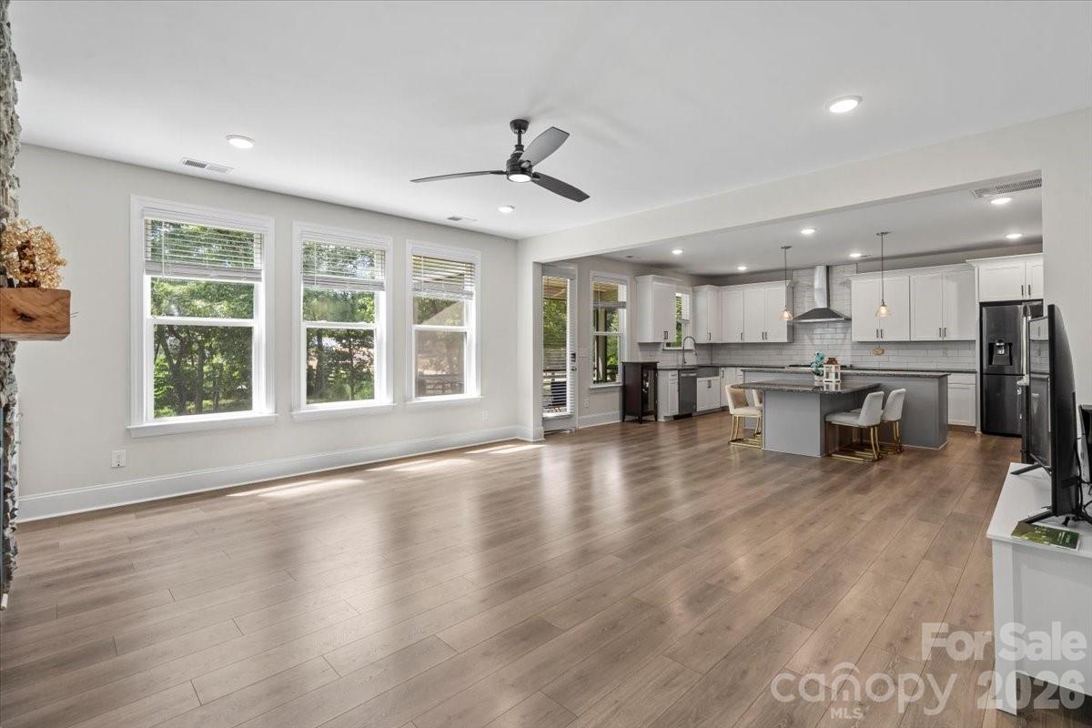 221 Burree Road Clover, SC 29710 - Photo 9 of 42