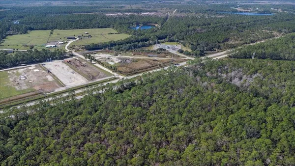 a view of a outdoor space