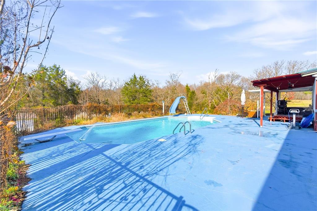 1402 Cherry Lane Graham, NC 27253 - Photo 18 of 24