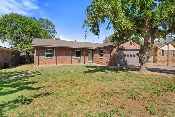 $199,900 | 3110 South Birmingham Street, Amarillo, TX 79103