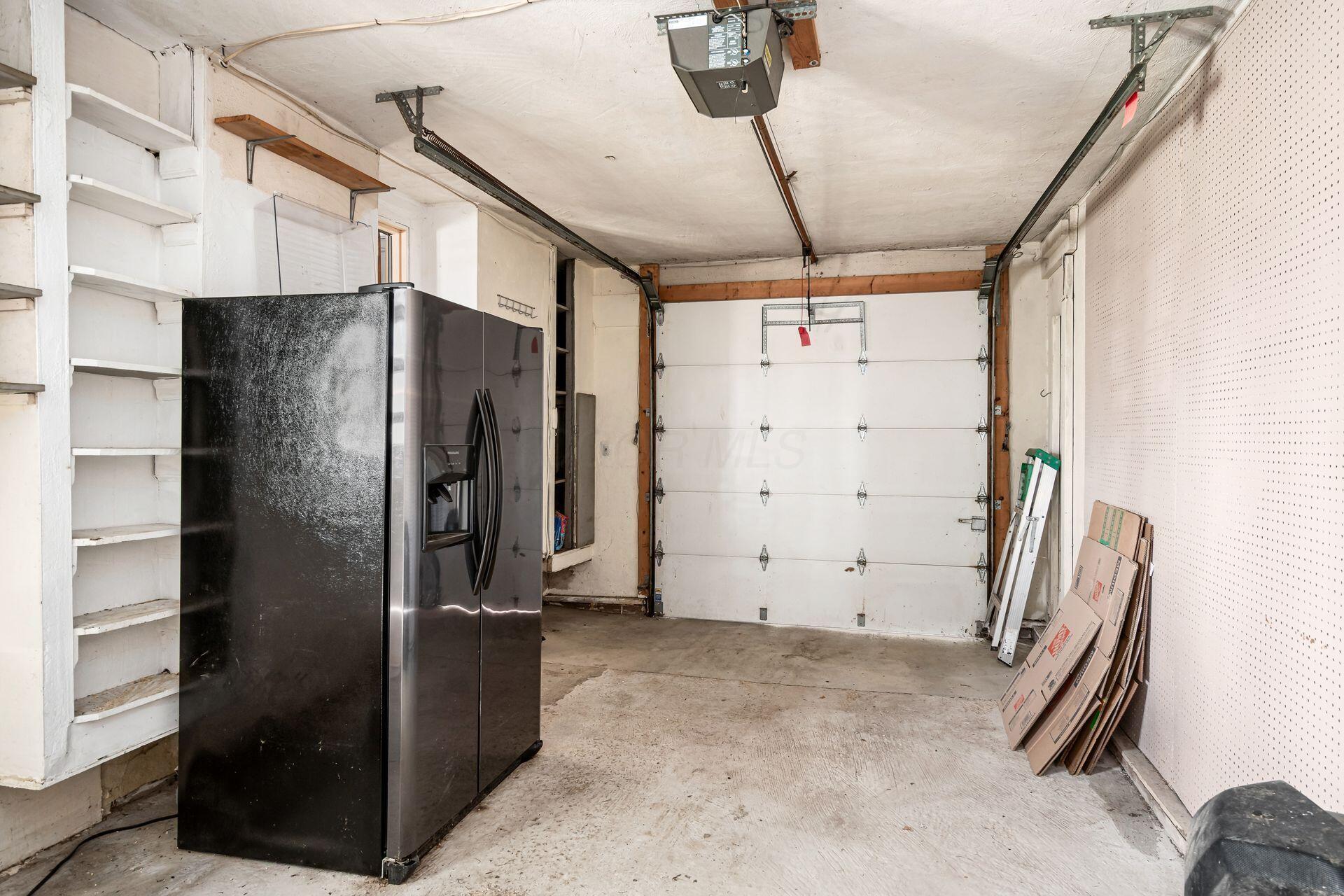 411 Garden Road Columbus, OH 43214 - Photo 27 of 40 garage