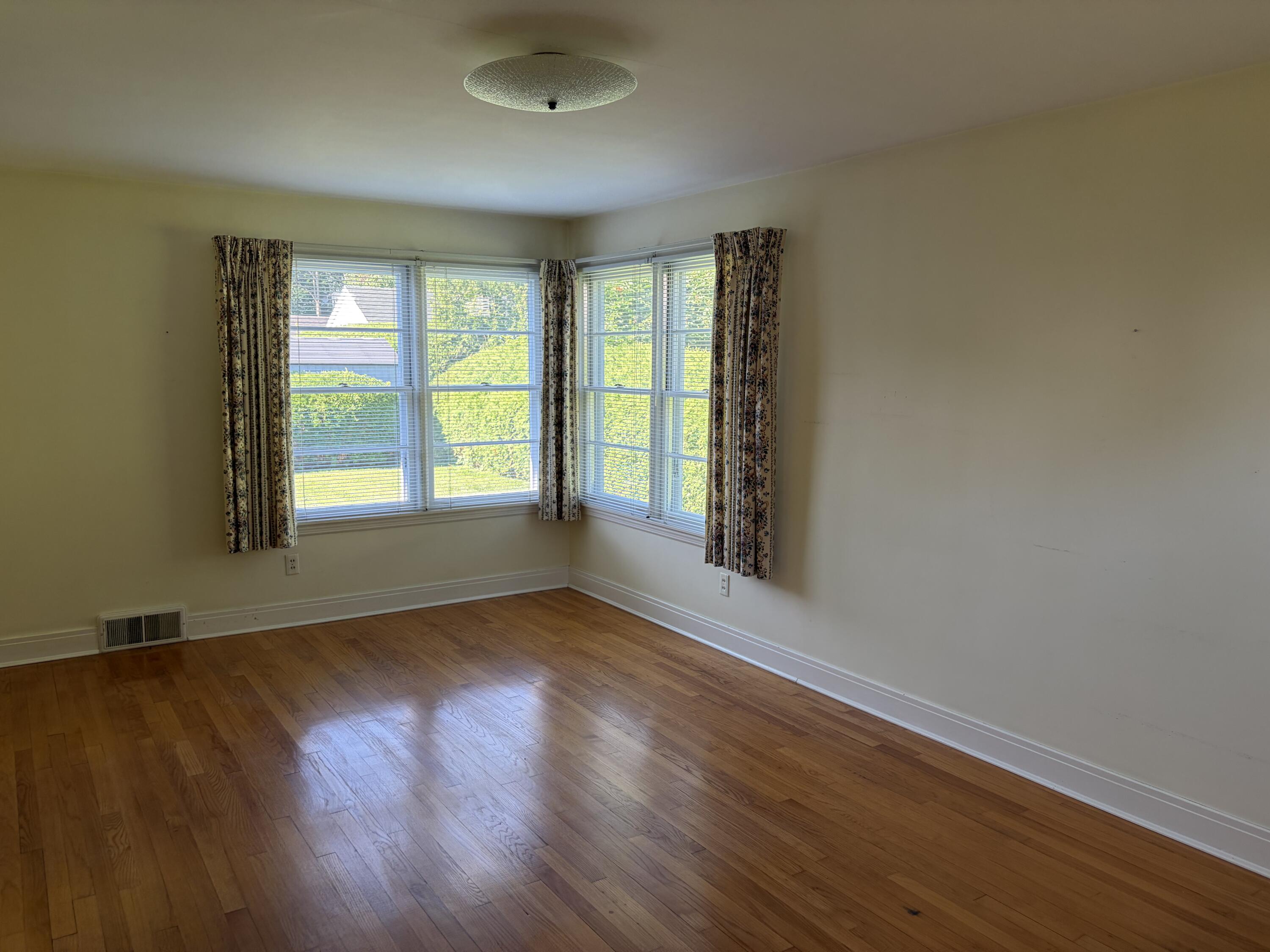 33 Morrison Avenue Plattsburgh, NY 12901 - Photo 12 of 29