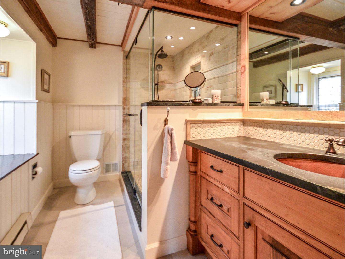 1140 Skymount Road Green Lane, PA 18054 - Photo 24 of 25 Bathroom