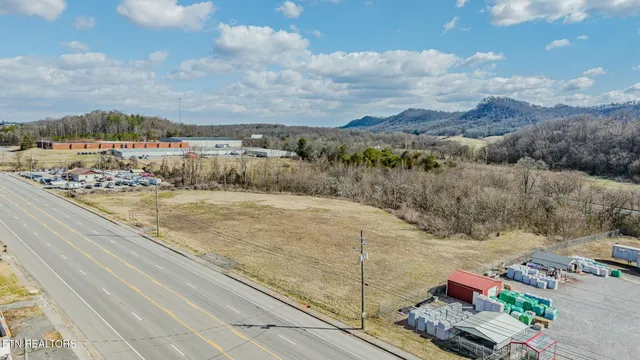 $401,750 | 1229 Highway 411, Etowah, TN 37331