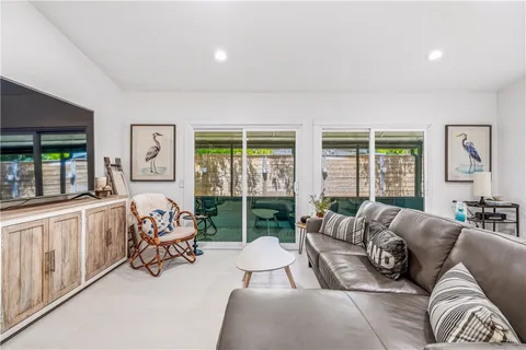 $949,900 | 670 Cypress Road, Vero Beach, FL 32963