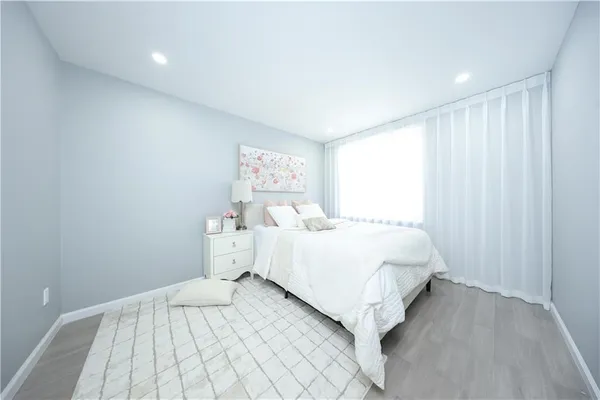 $825,000 | 1725 68th Street, Unit 2R | Bensonhurst