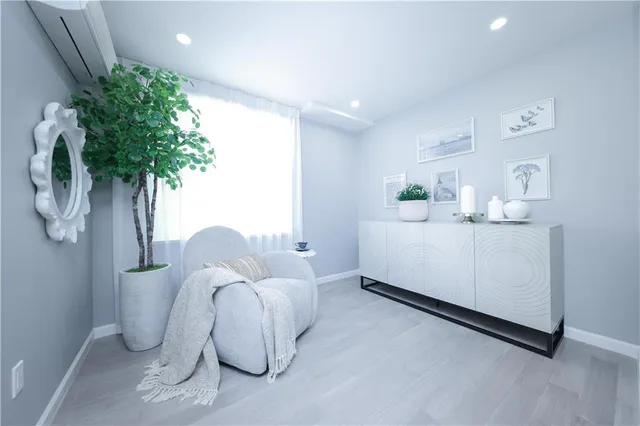 $835,000 | 1725 68th Street, Unit 2R | Bensonhurst