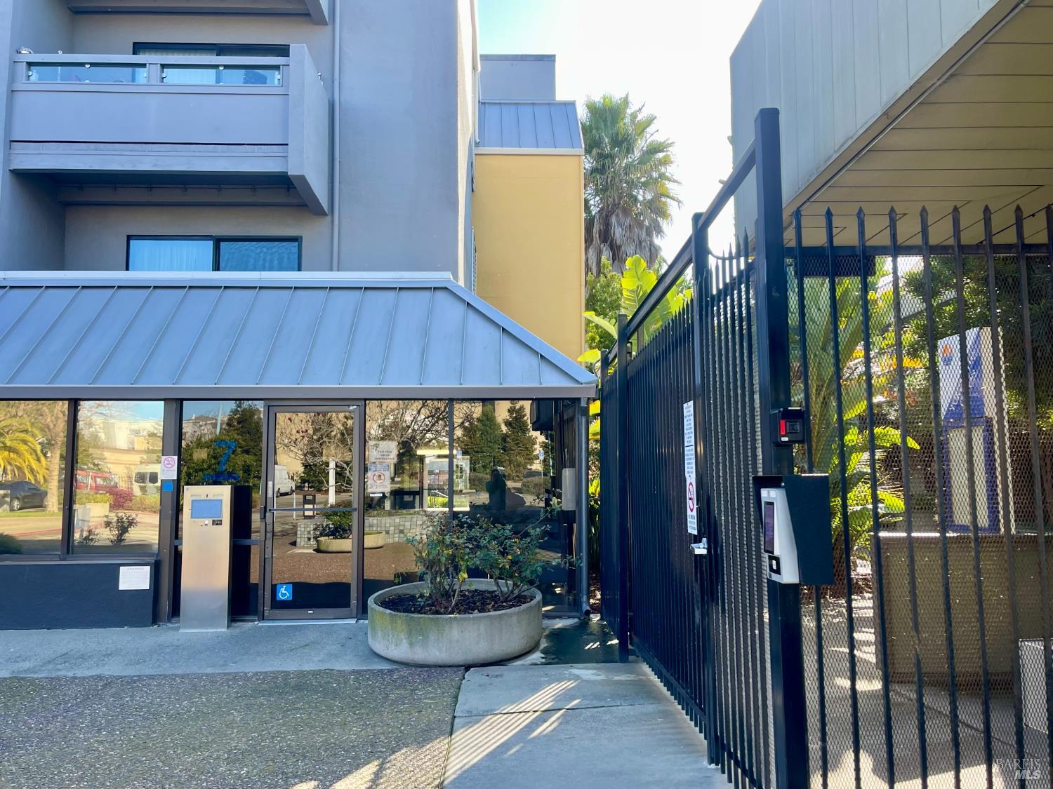 1 Embarcadero West, Unit 355 Oakland, CA 94607 - Photo 18 of 20