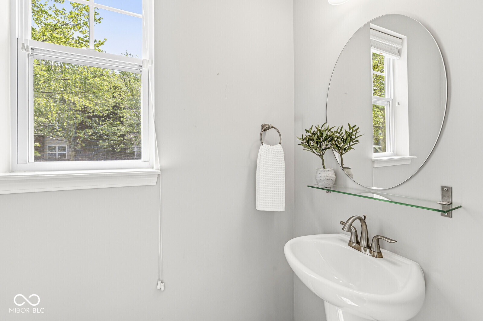 9102 Hawkins Road Indianapolis, IN 46216 - Photo 14 of 54 Gallery Image 14