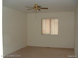 1863 Jenny Lane Rochester, MI 48309 - Photo 16 of 24 Master Bdrm. w/ bath