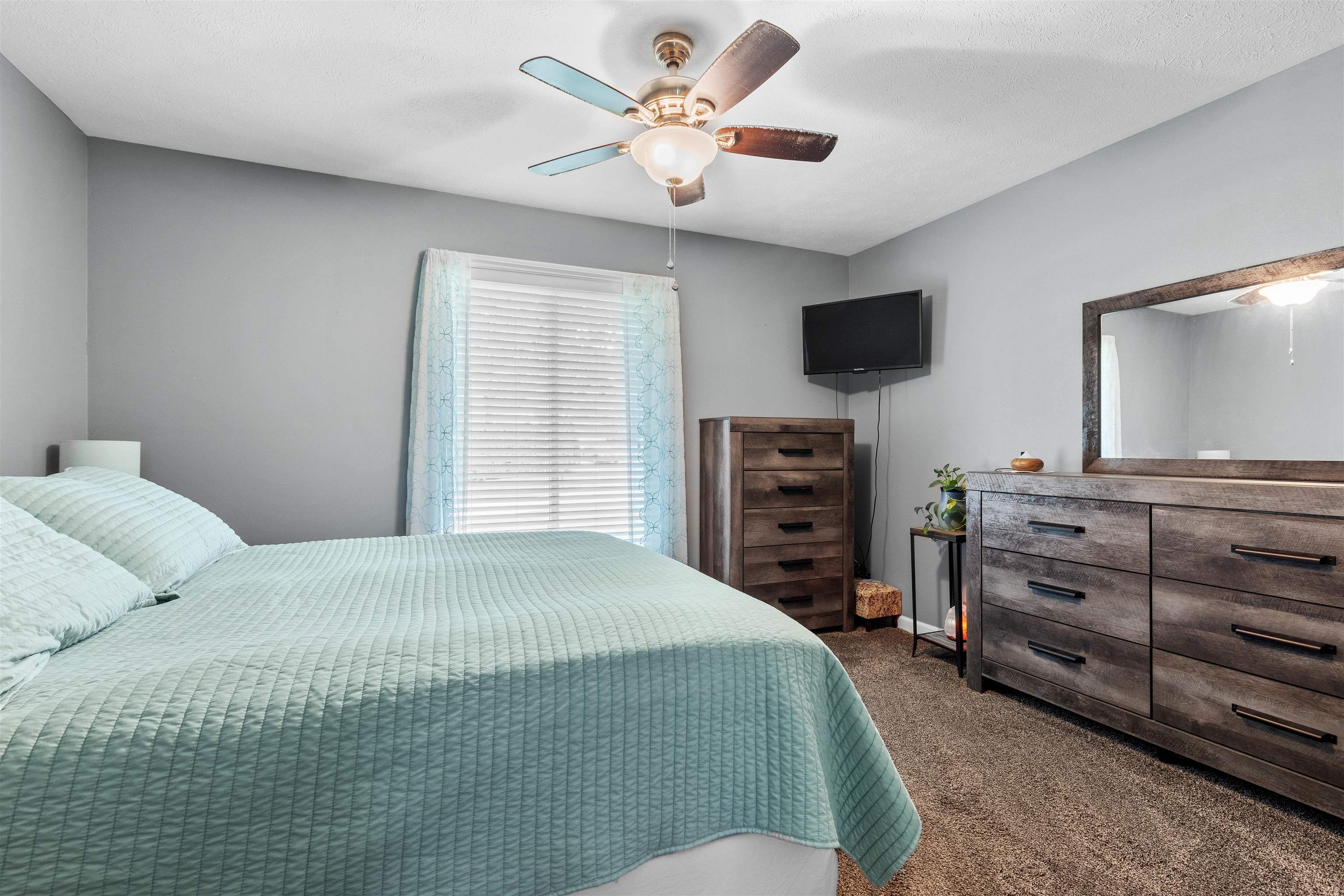 12053 Bend River Road Roscoe, IL 61073 - Photo 13 of 25 Gallery Image 13