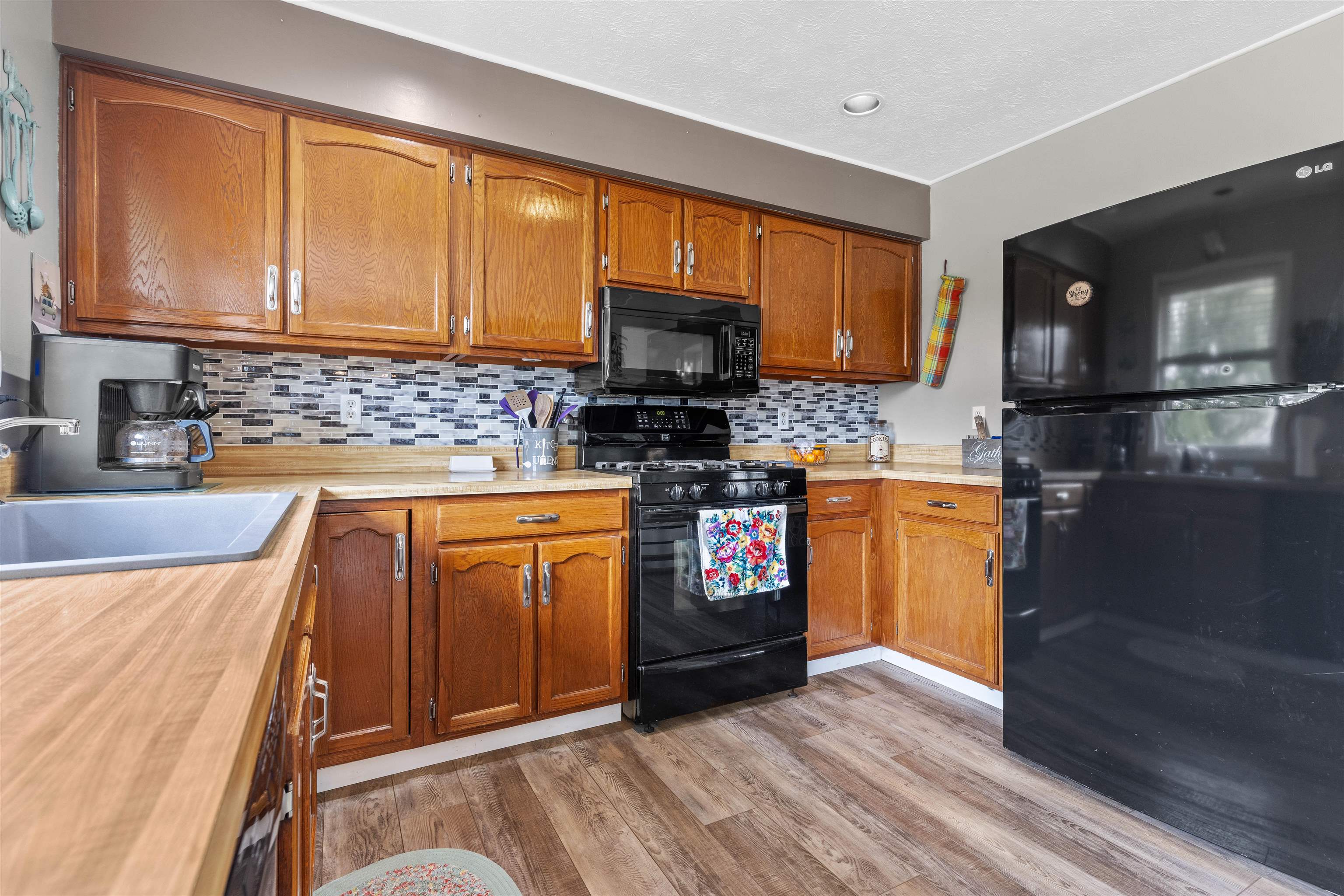 12053 Bend River Road Roscoe, IL 61073 - Photo 10 of 25 Gallery Image 10