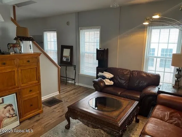 $2,400 | 154 Washington Street, Saratoga Springs, NY 12866