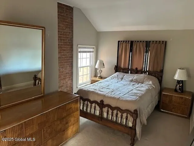 $2,400 | 154 Washington Street, Saratoga Springs, NY 12866