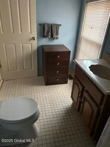 $2,400 | 154 Washington Street, Saratoga Springs, NY 12866