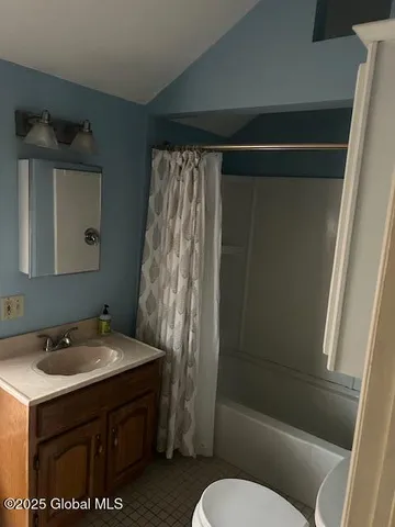 $2,400 | 154 Washington Street, Saratoga Springs, NY 12866