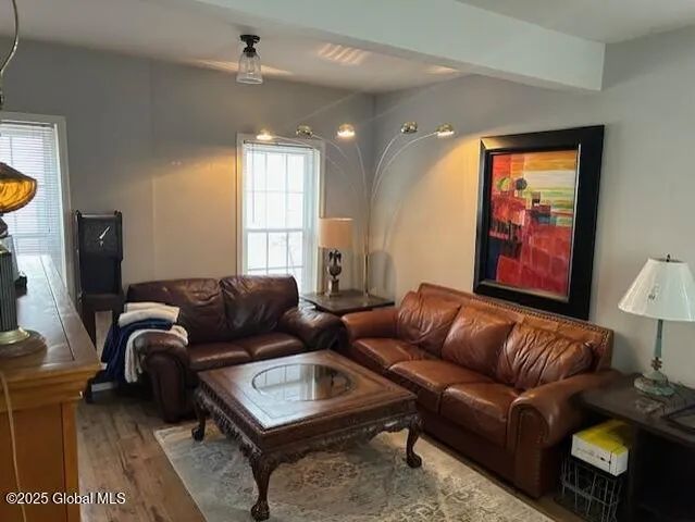 $2,400 | 154 Washington Street, Saratoga Springs, NY 12866