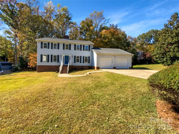 $354,000 | 561 Briarwood Lane, Lancaster, SC 29720