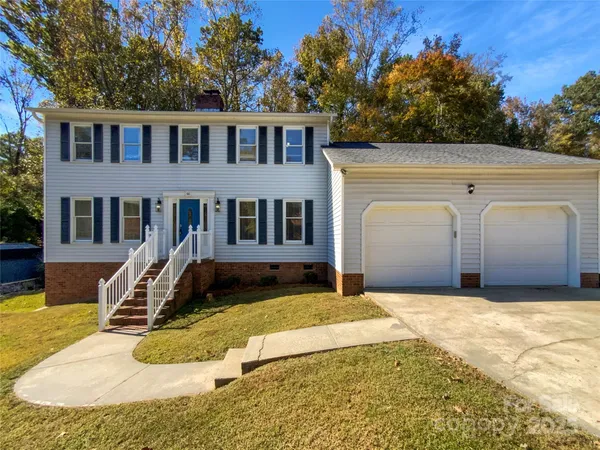 $354,000 | 561 Briarwood Lane, Lancaster, SC 29720