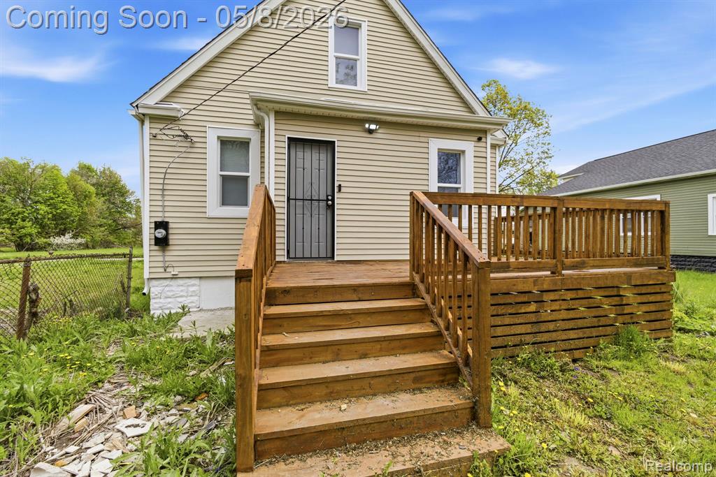 3869 Harding Street Detroit, MI 48214 - Photo 6 of 36