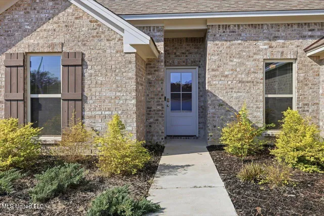 $329,000 | 301 Jasmine Cove, Brandon, MS 39042