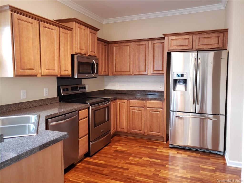 126 Ridge Bluff Road Mooresville, NC 28115 - Photo 8 of 17 Gallery Image 8