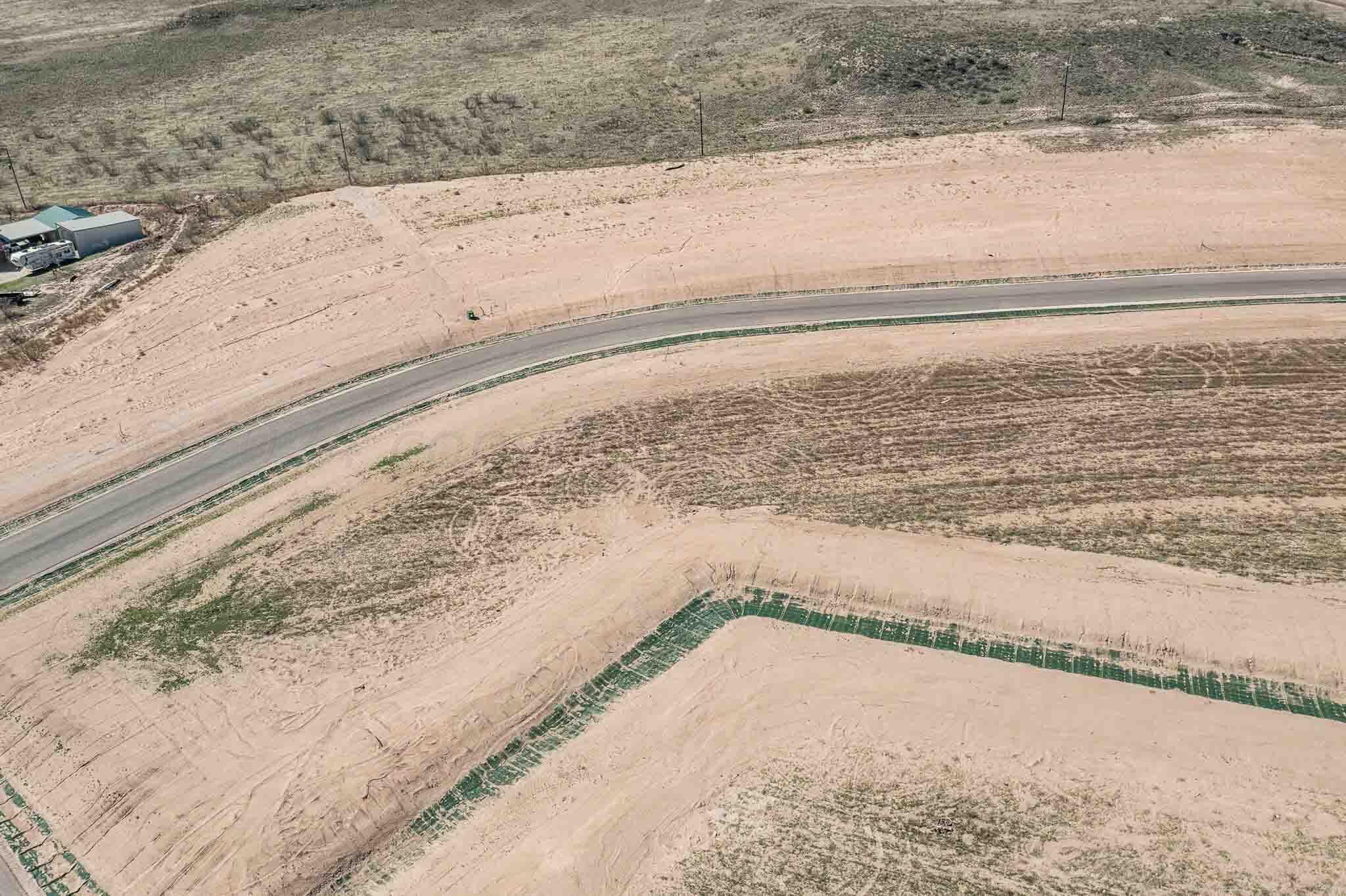 8450 Augusta Avenue Amarillo, TX 79124 - Photo 2 of 5 a view of ocean view with wooden floor