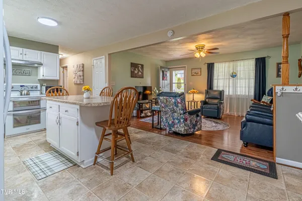 $249,000 | 18160 Ridgeview Drive, Abingdon, VA 24211