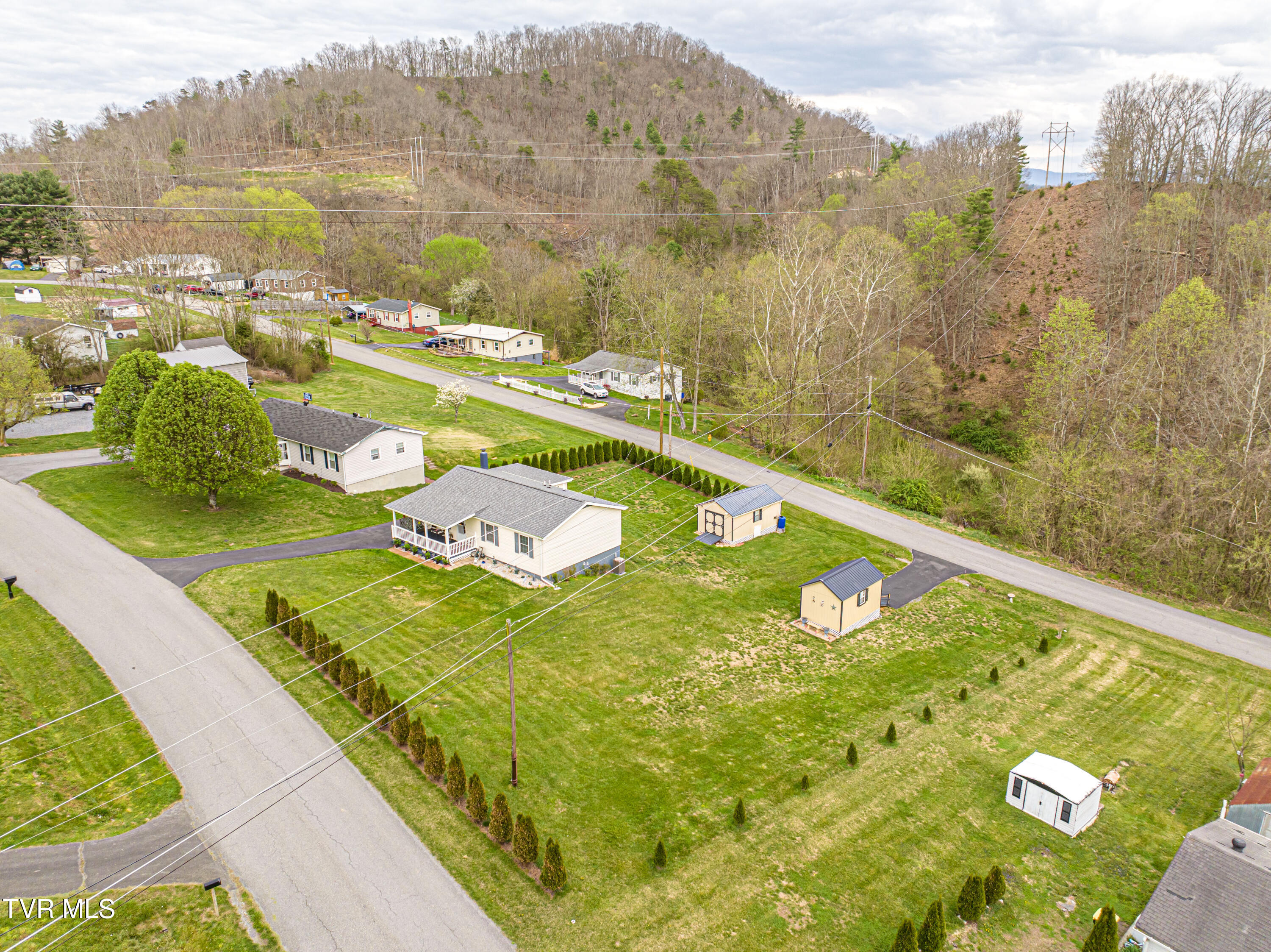 18160 Ridgeview Drive Abingdon, VA 24211 - Photo 5 of 48 Ridgeview-24