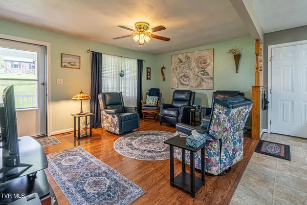 $249,000 | 18160 Ridgeview Drive, Abingdon, VA 24211