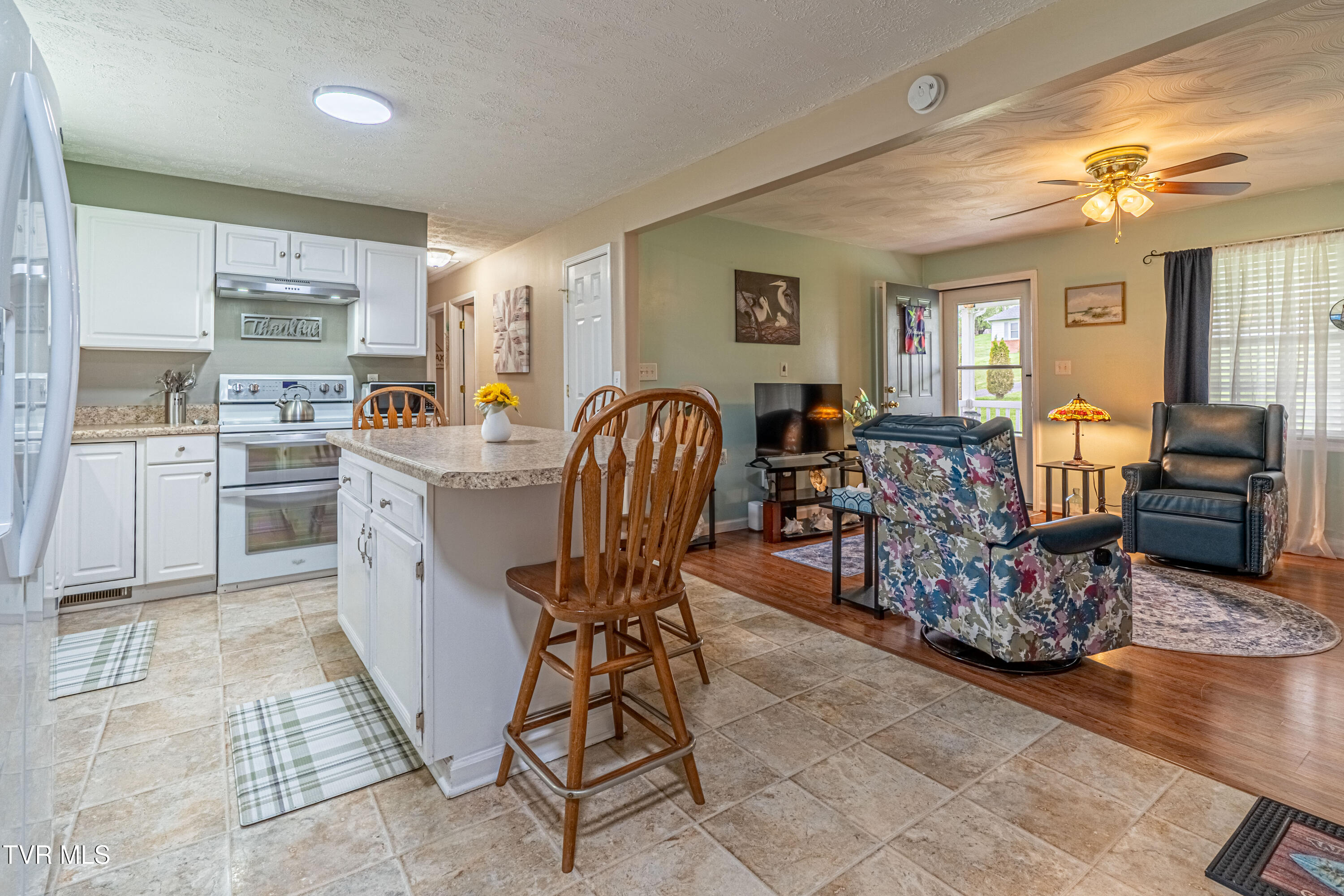 18160 Ridgeview Drive Abingdon, VA 24211 - Photo 7 of 22 Ridgeview-37