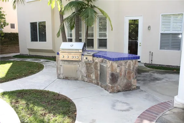 $6,750 | 42 Clear Creek, Irvine, CA 92620