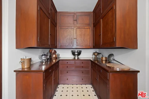 $2,795,000 | 3806 Carnavon Way, Los Angeles, CA 90027