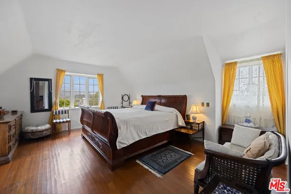 $2,795,000 | 3806 Carnavon Way, Los Angeles, CA 90027