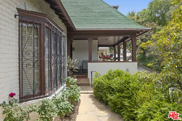 $2,795,000 | 3806 Carnavon Way, Los Angeles, CA 90027
