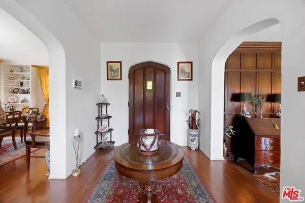 $2,795,000 | 3806 Carnavon Way, Los Angeles, CA 90027